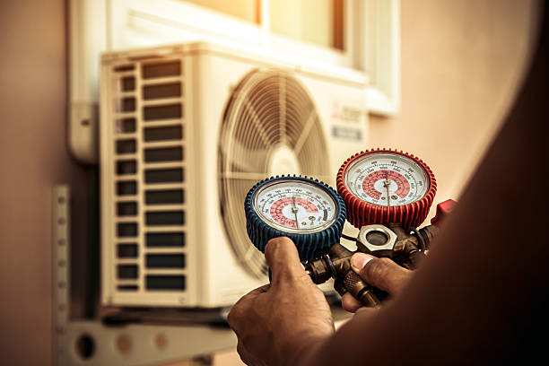Professional Ac Installation technician working in Hasbrouck Heights, NJ